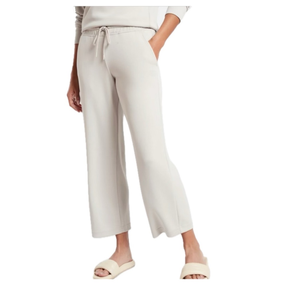 Athleta Seasoft Straight Pant Abalone Grey size M Tall